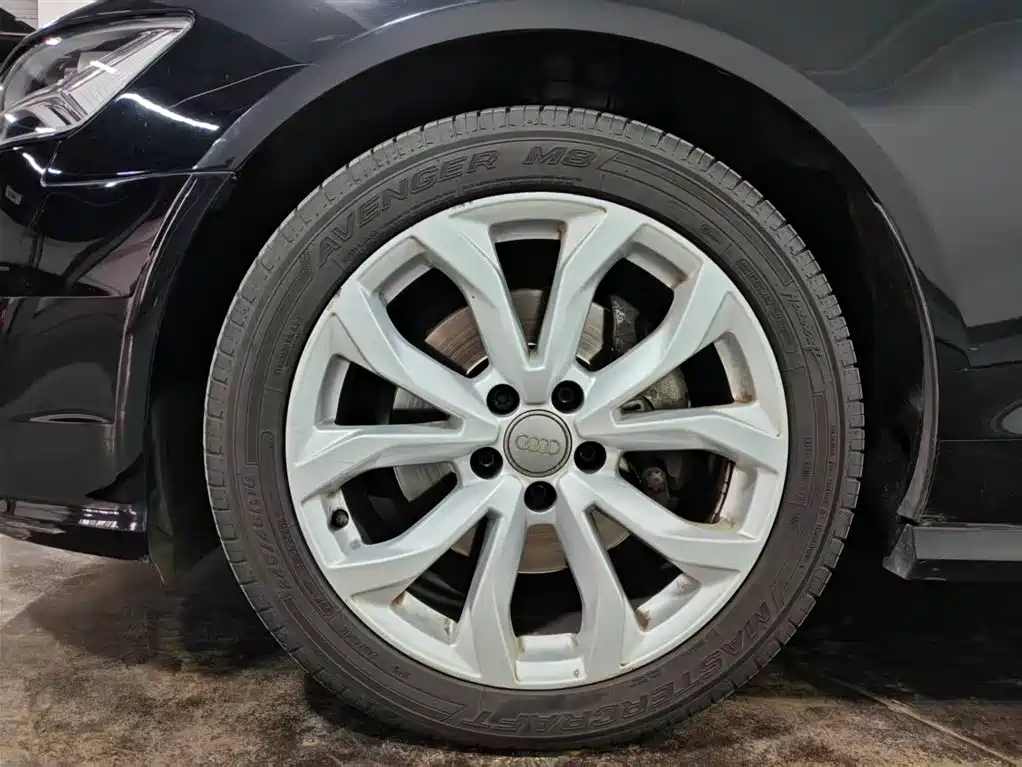 Audi A6L 2018 Model 35 TFSI Collector's Edition фото 15