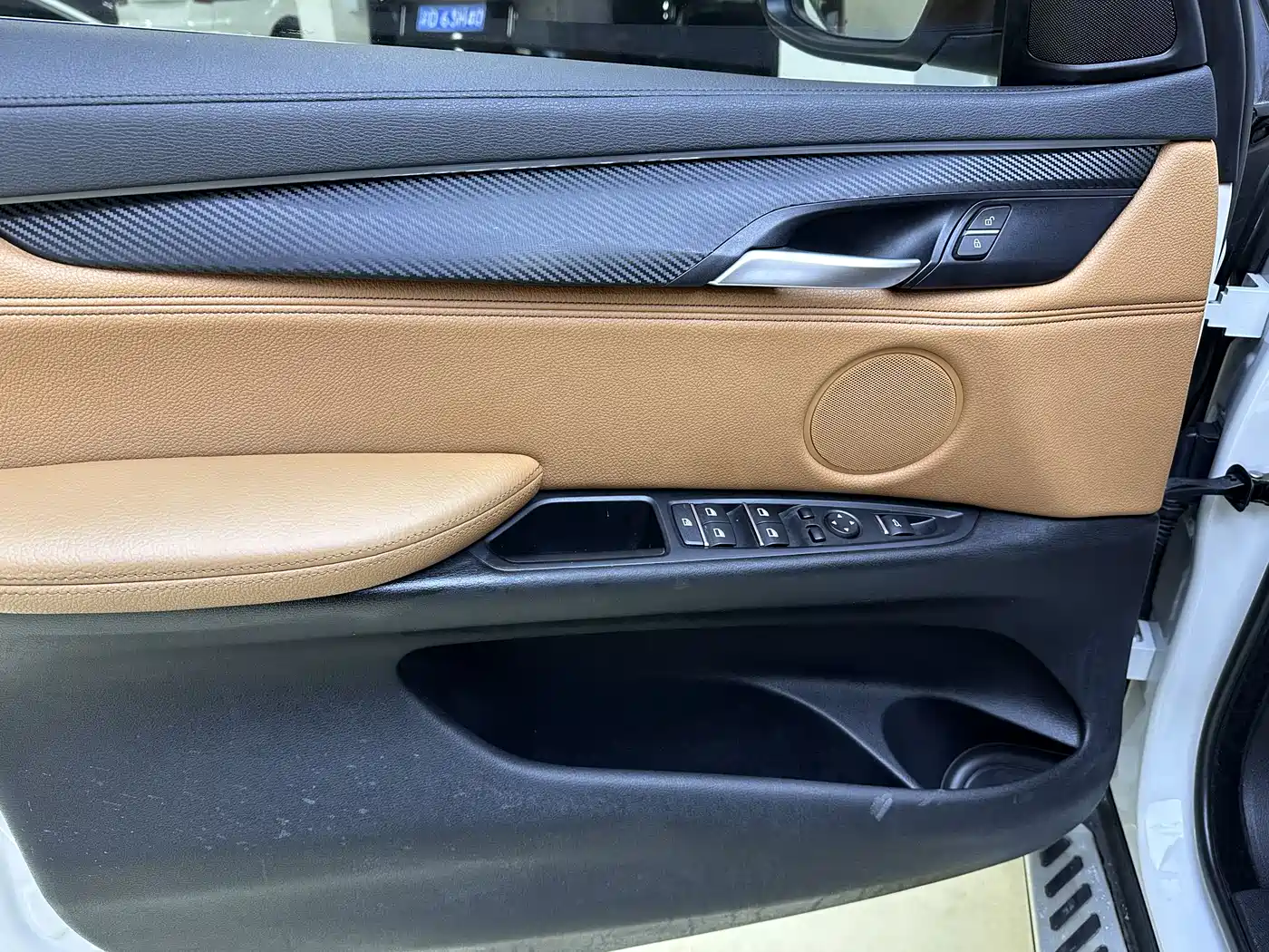 BMW X6 2015 xDrive35i Luxury Model фото 8