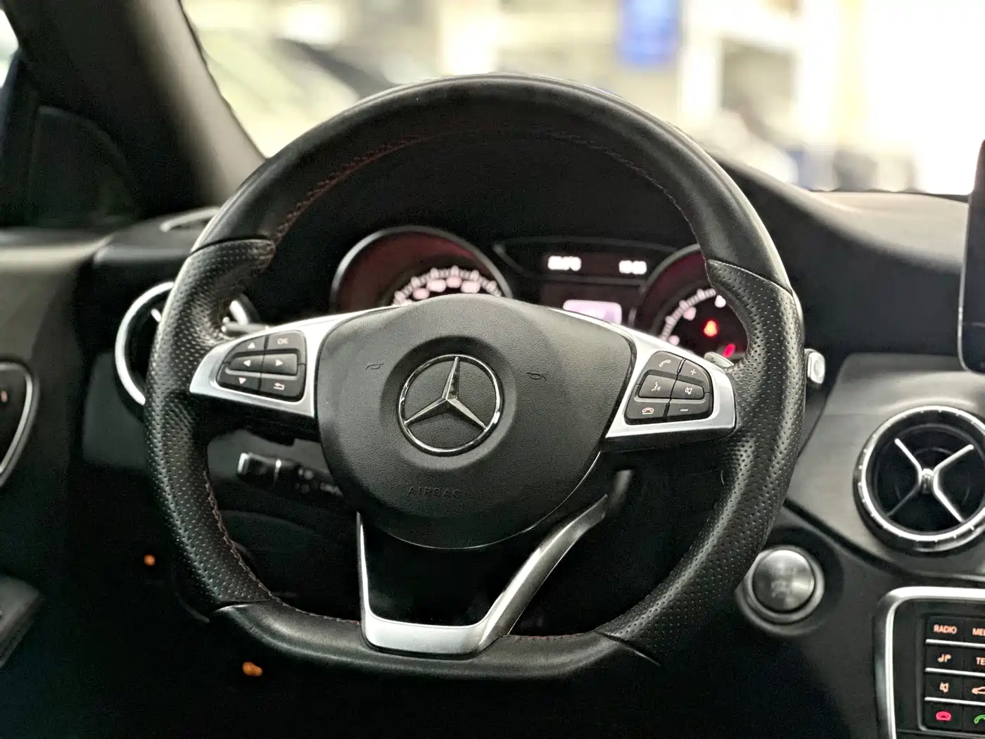 Mercedes-Benz CLA (Import) 2018 CLA 220 4MATIC фото 10