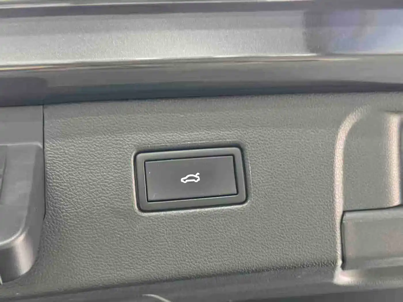 Volkswagen Tayron 2023 280TSI 2WD Luxury Plus Advanced Edition фото 21