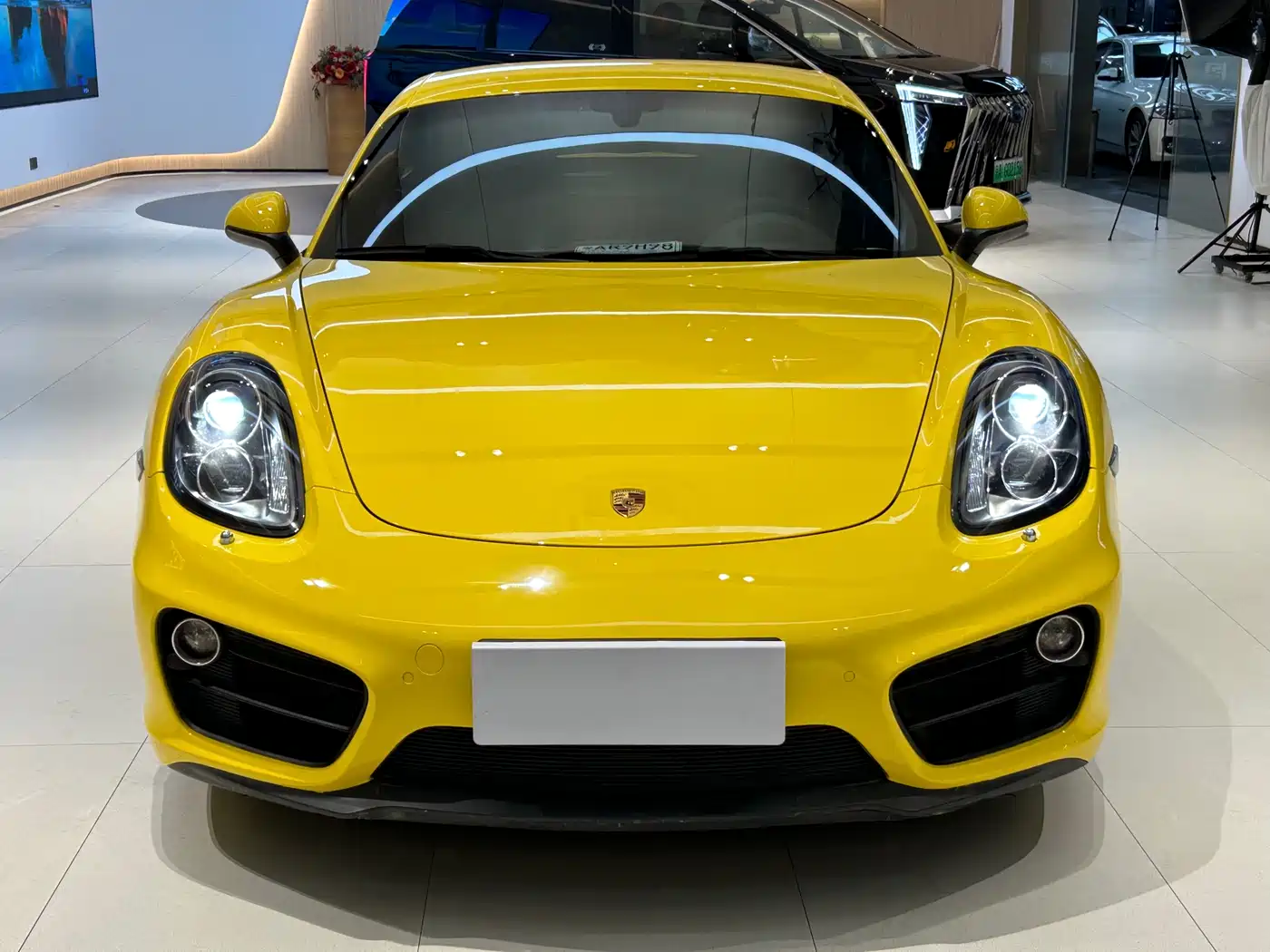 Porsche Cayman 2015 Cayman Style Edition 2.7L фото 2