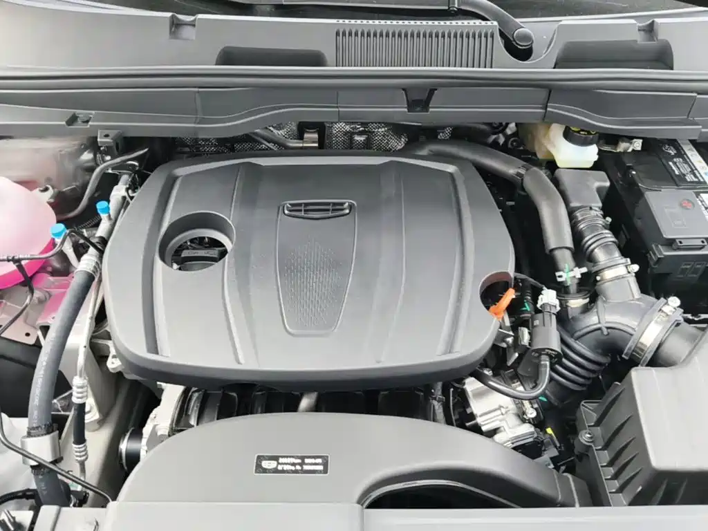 Фото 20 - Geely Coolray