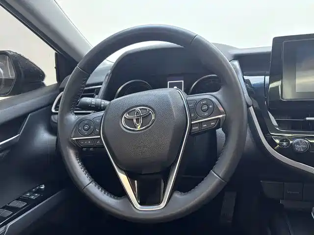Toyota Camry 2023 Hybrid 2.5HGVP Leading Edition фото 14