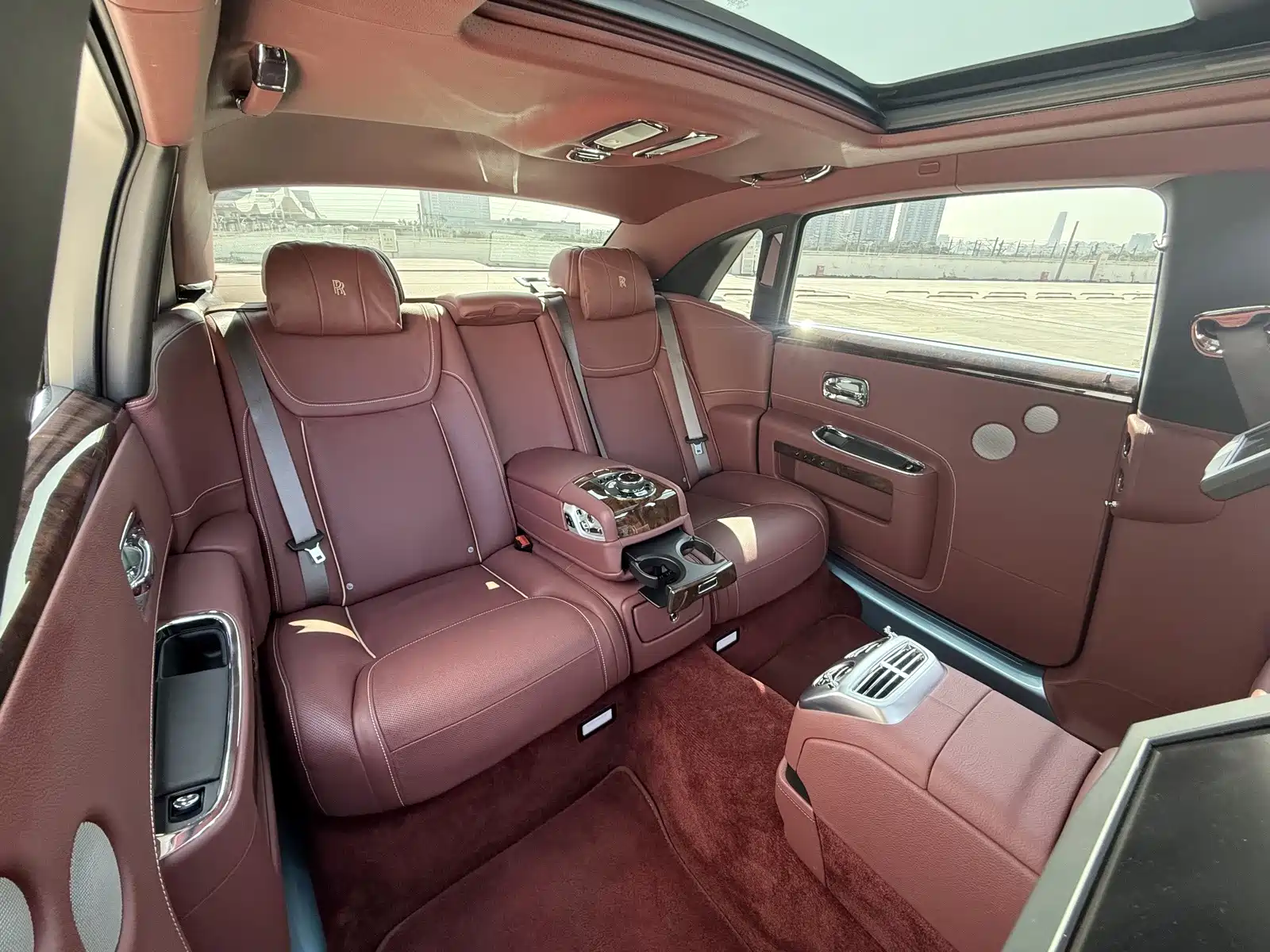 Фото 11 - Rolls-Royce Ghost