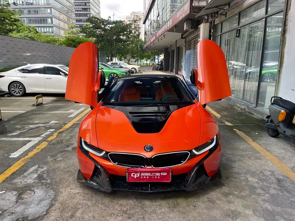 BMW i8 2019 Convertible Sports Car фото 2
