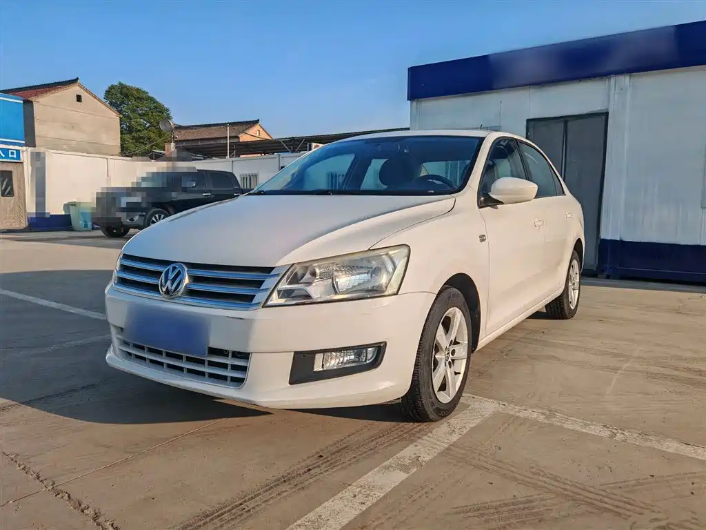 Volkswagen Santana 2013 1.4L Manual Comfort Edition фото 2
