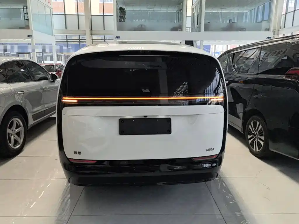 Li Auto MEGA 2025 2024 Ultra