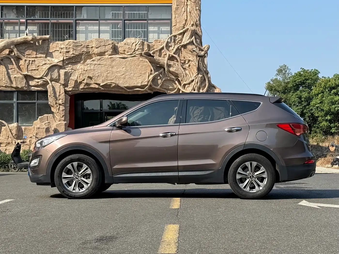 Hyundai Santa Fe 2015 2.4L Automatic 4WD Smart 5-seater фото 6