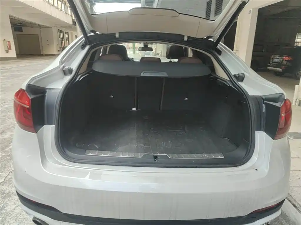 BMW X6 2018 xDrive28i фото 19