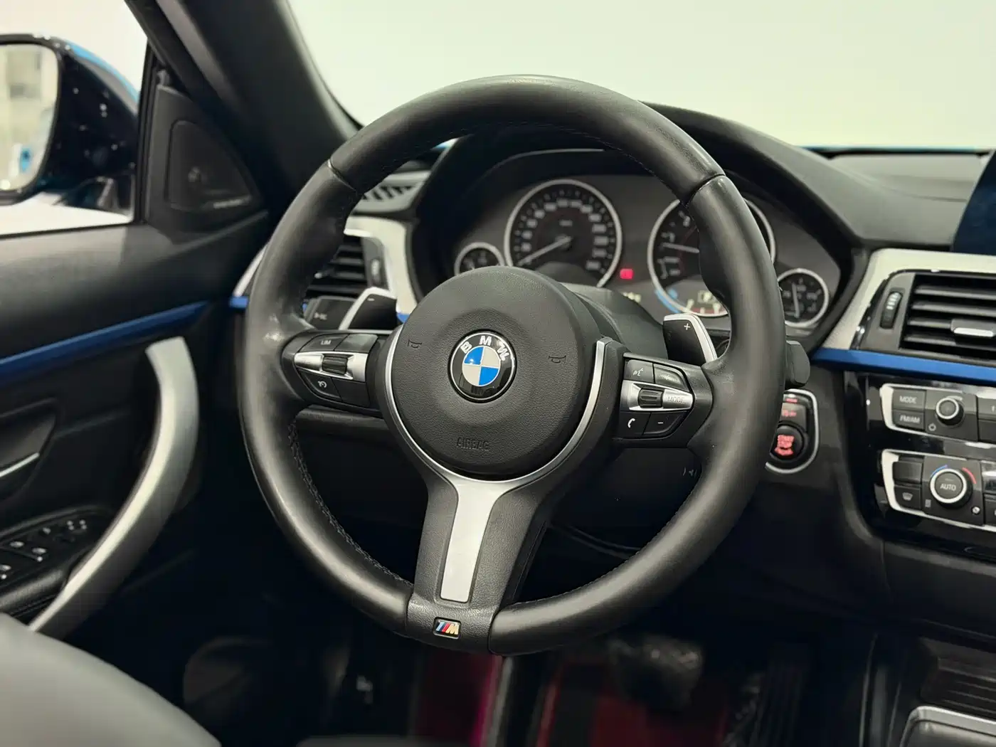 BMW 4 Series 2017 425i Convertible M Sport Package фото 8