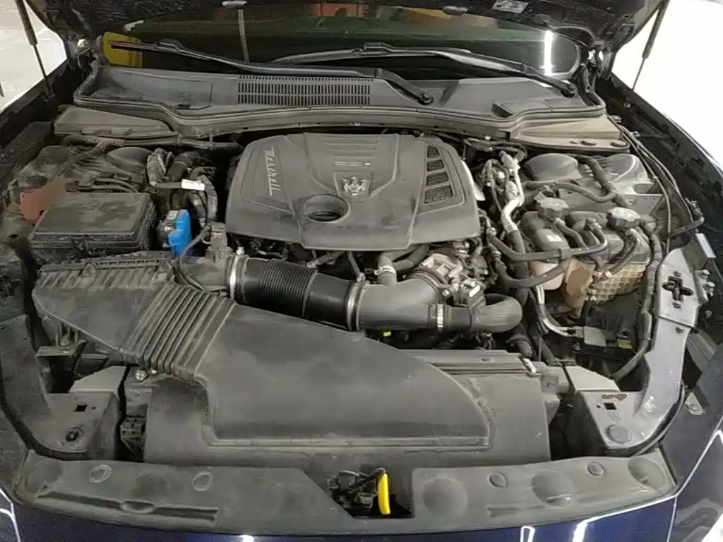 Photo 20 - Maserati Ghibli