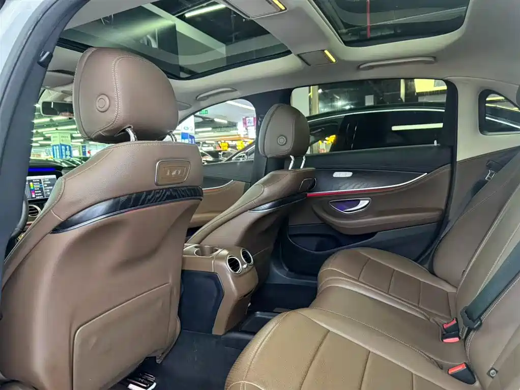 Mercedes-Benz E-Class 2018 Facelift E 200 L Sport фото 11