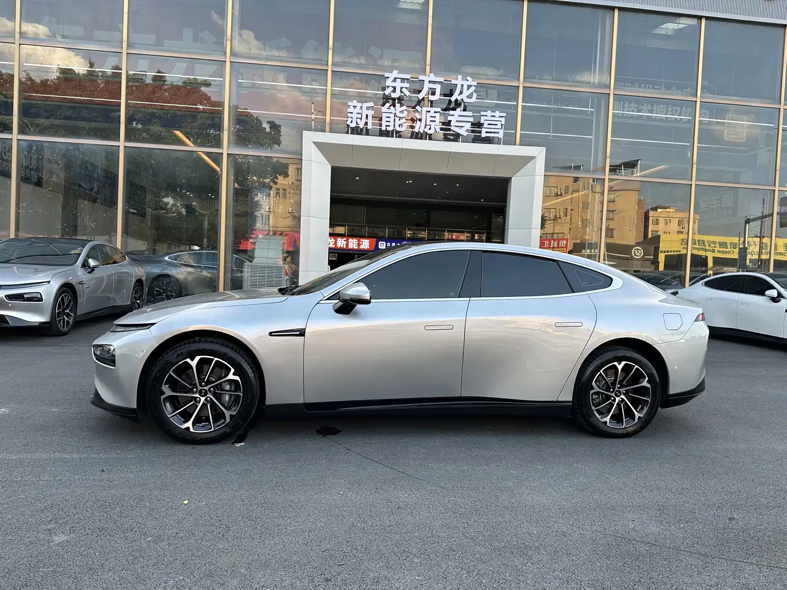 Фото 4 - XPeng P7