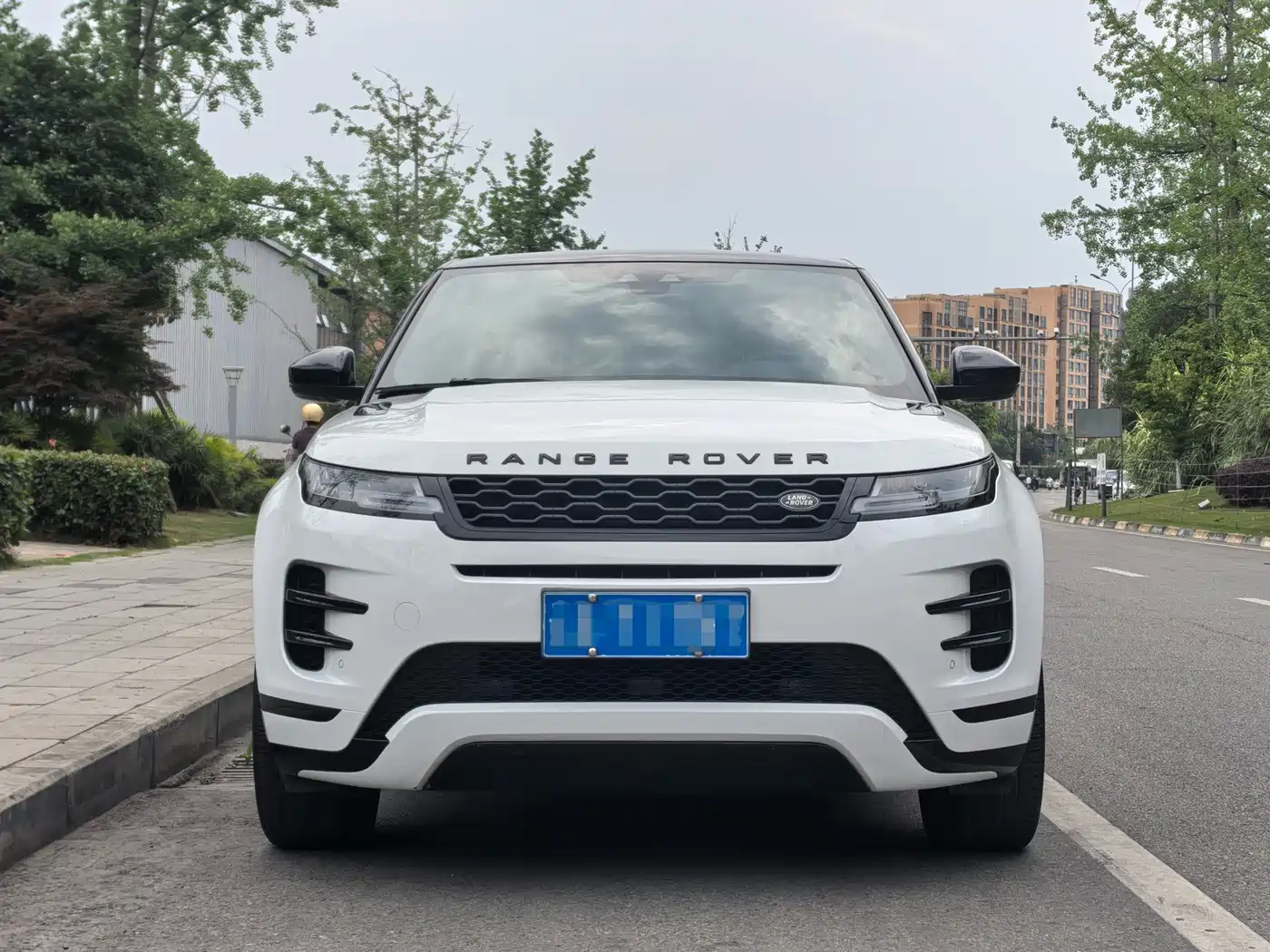 Land Rover Range Rover Evoque 2020 249PS Youth Edition фото 8