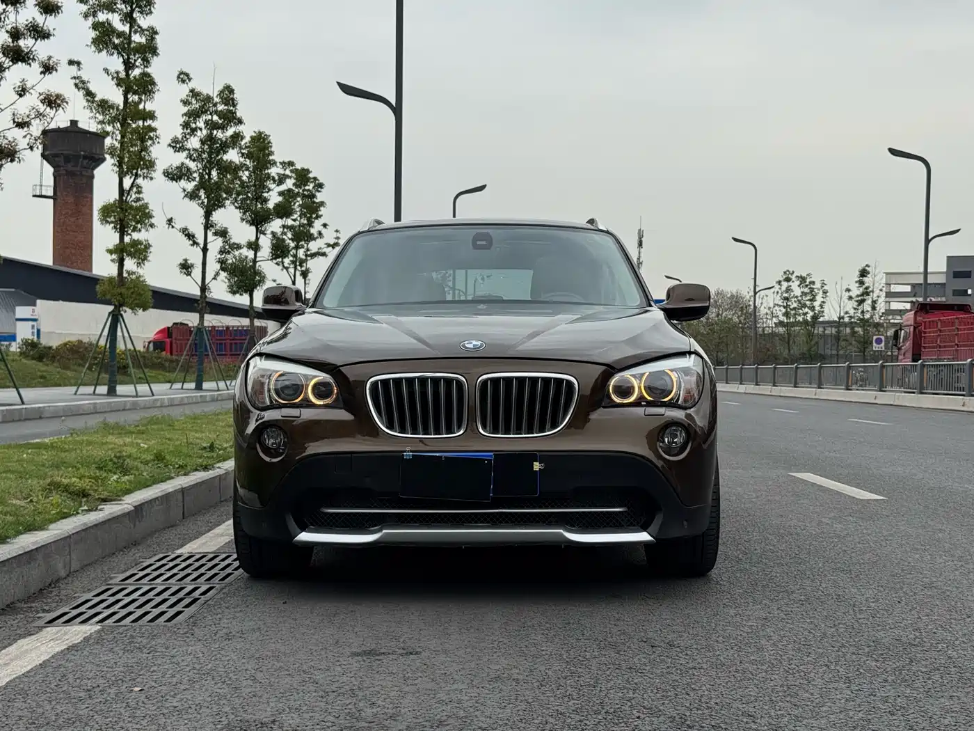BMW X1 2012 xDrive28i Luxury Model фото 2
