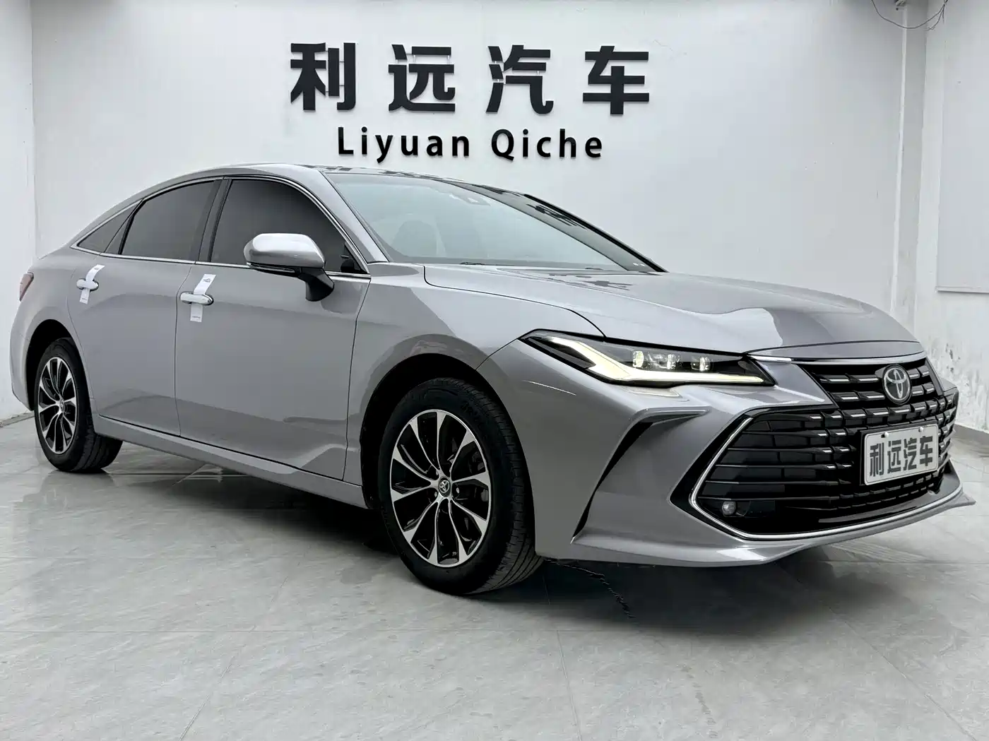 Toyota Avalon 2024 2023 2.0L Luxury Edition