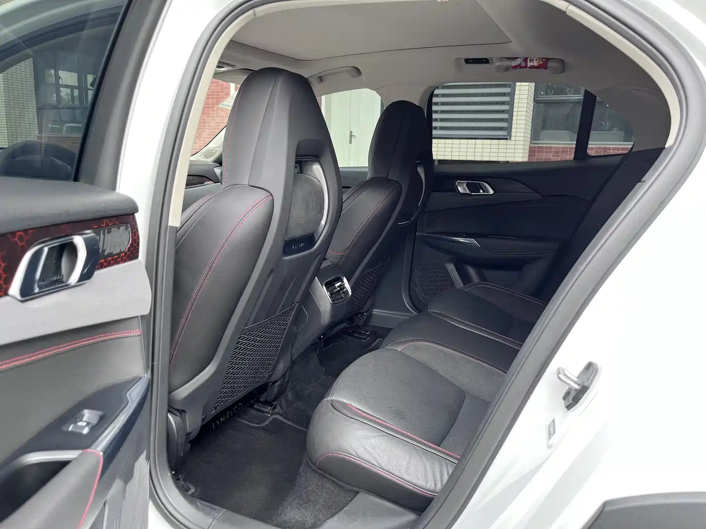 Lynk & Co 02 2019 High Energy Edition 2.0T Automatic 2WD Power Pro China VI фото 6