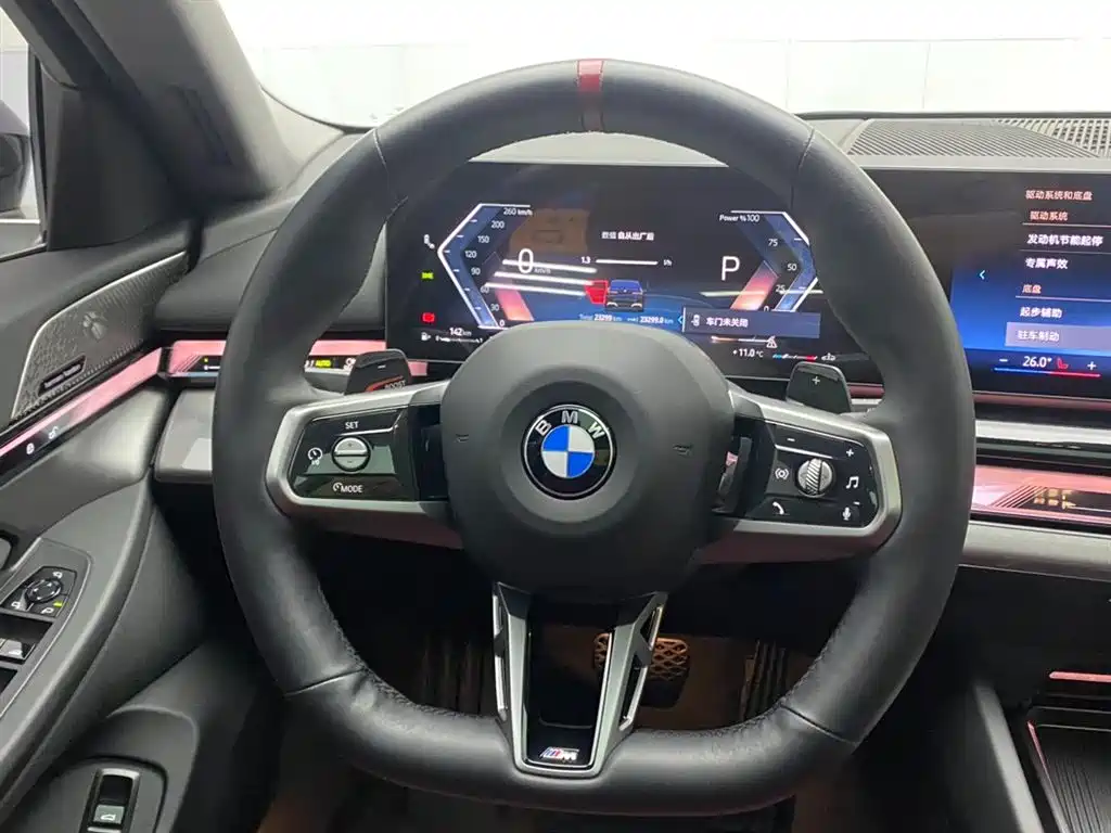 BMW 5 Series 2024 530Li Leading M Sport Package фото 14