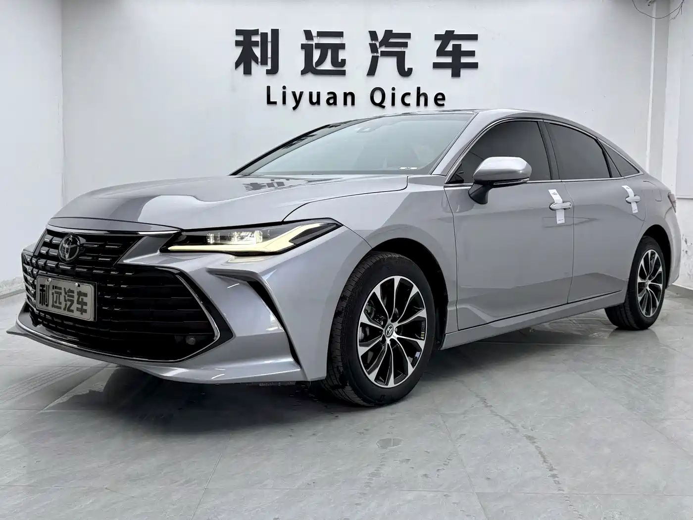 Toyota Avalon 2024 2023 2.0L Luxury Edition