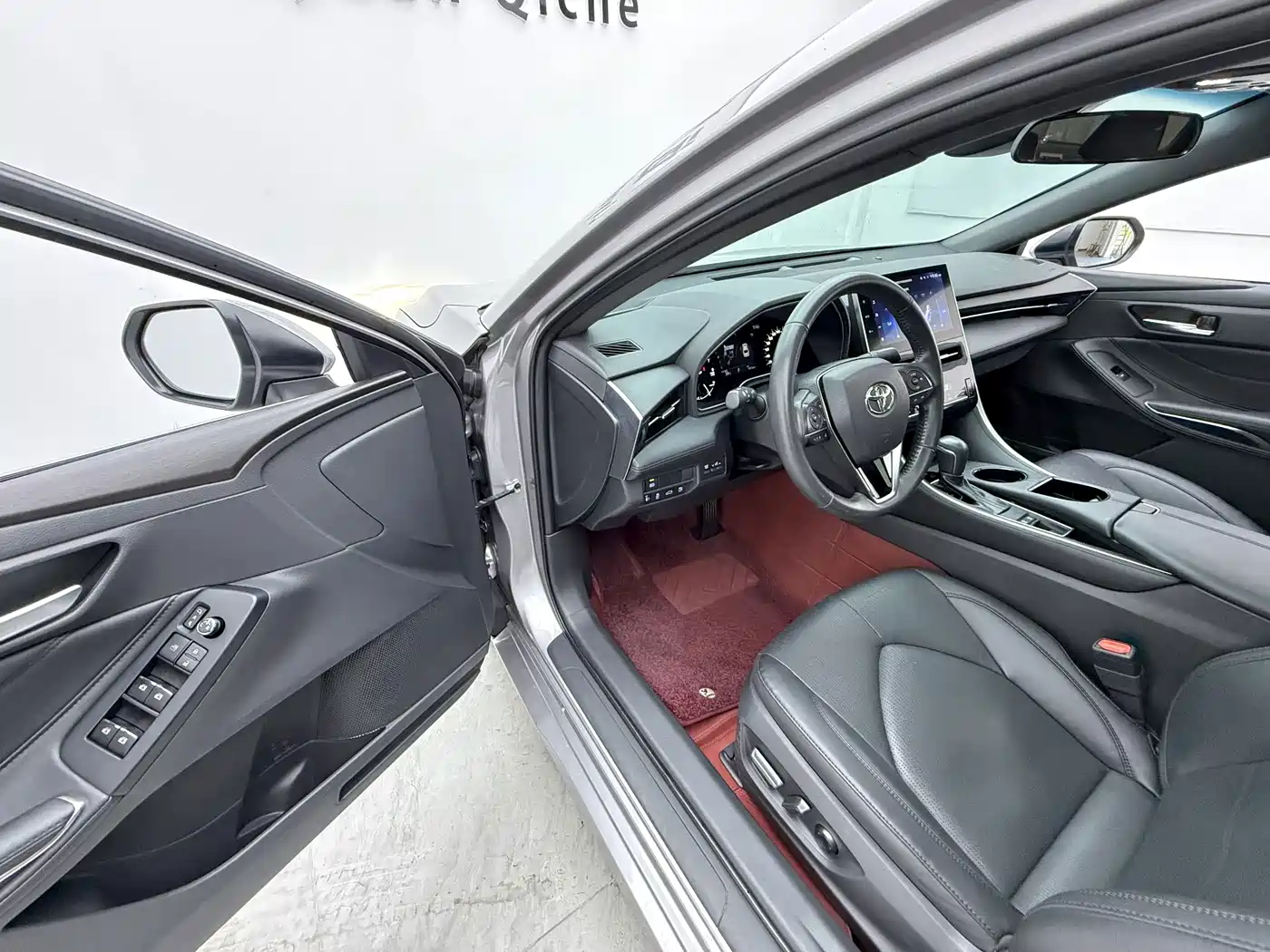 Toyota Avalon 2024 2023 2.0L Luxury Edition