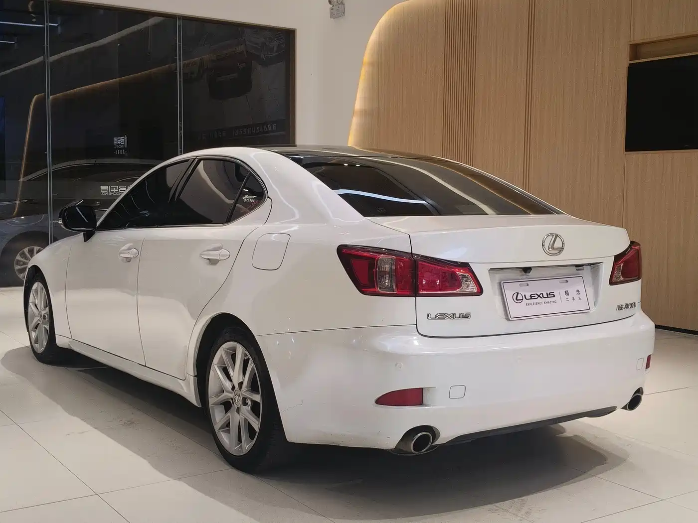 Lexus IS 2011 250 Sport фото 17