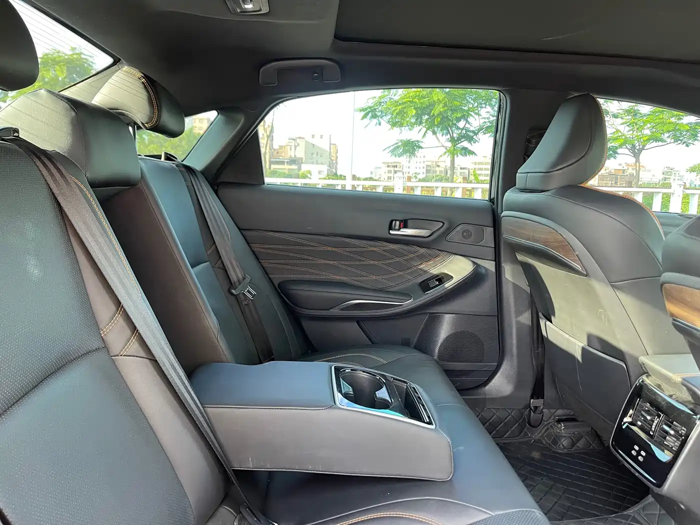 Toyota Avalon 2024 Model Hybrid 2.0L Premium Selection Edition фото 14