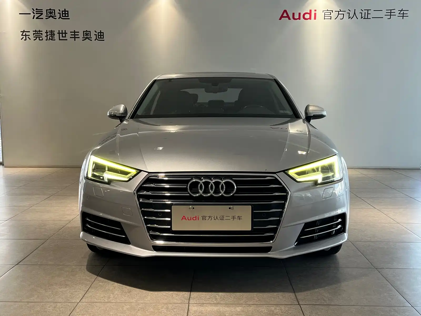 Фото 4 - Audi A4L