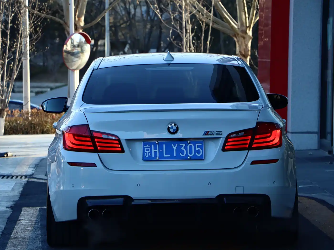 BMW M5 2012 M5 фото 12