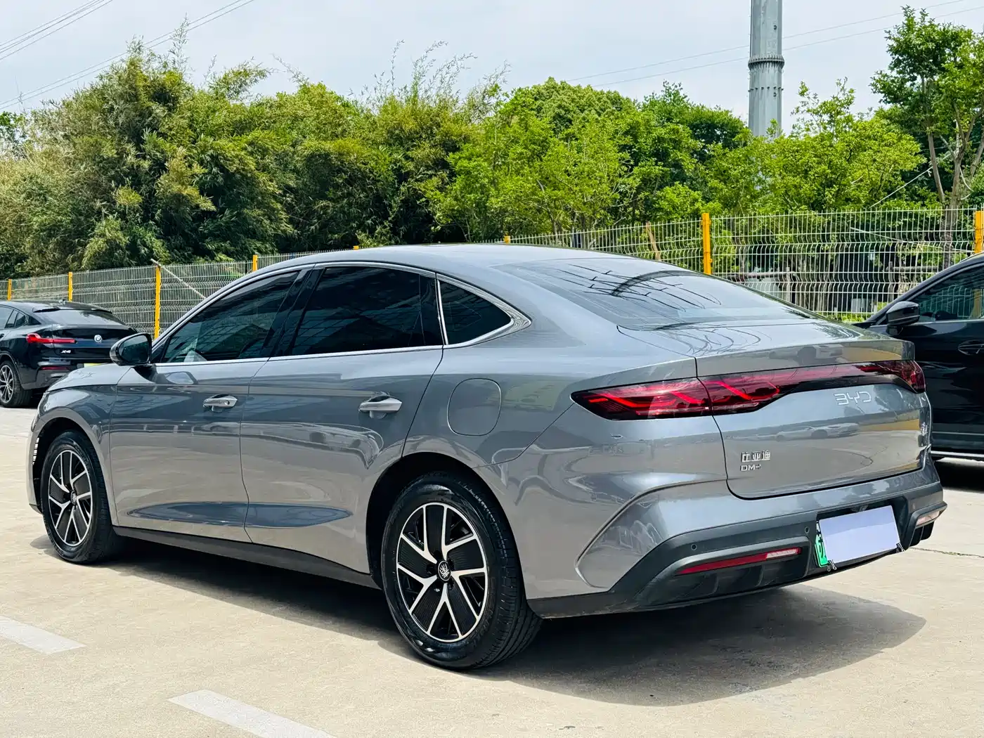 BYD Qin L 2024 DM-i 120KM Leading фото 16