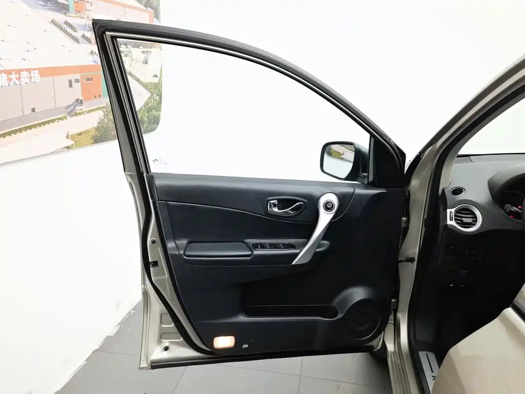 Renault Koleos (Import) 2010 2010 2.5L 4WD Comfort