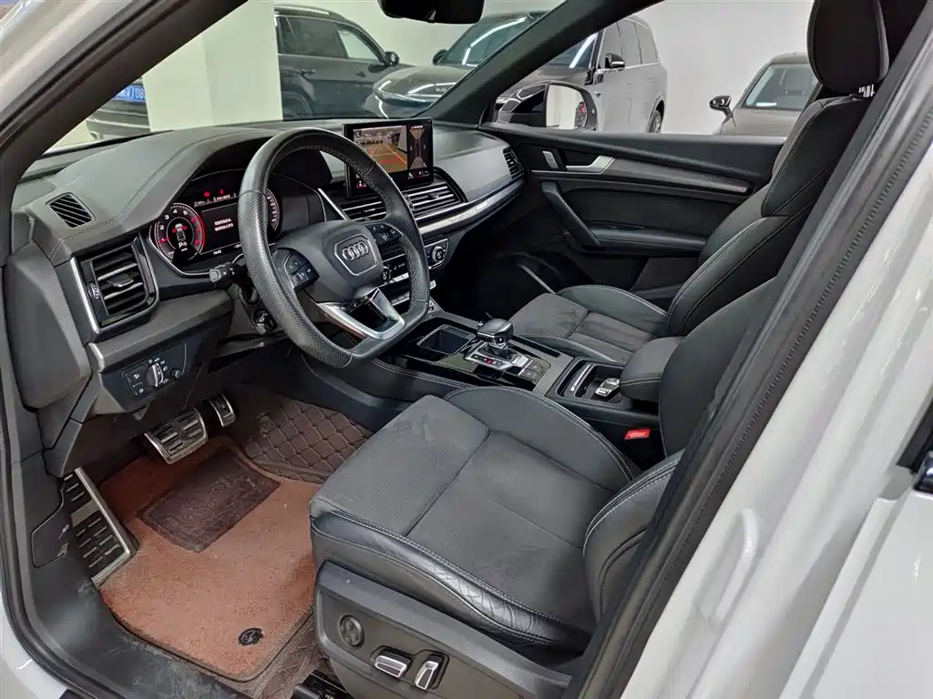 AUDI Q5L SPORTBACK