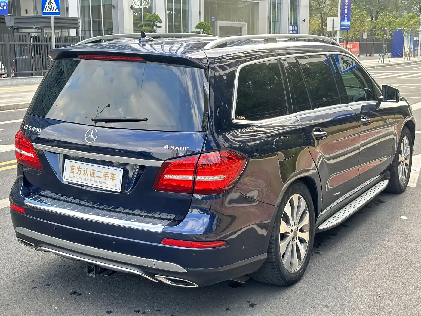 Mercedes-Benz GLS 2017 GLS 400 4MATIC Luxury фото 24