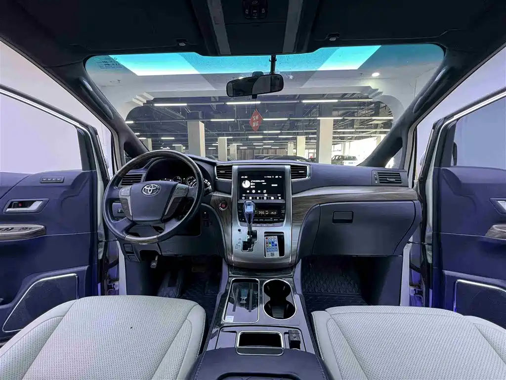 Toyota Alphard 2011 Model 2.4L Luxury фото 16