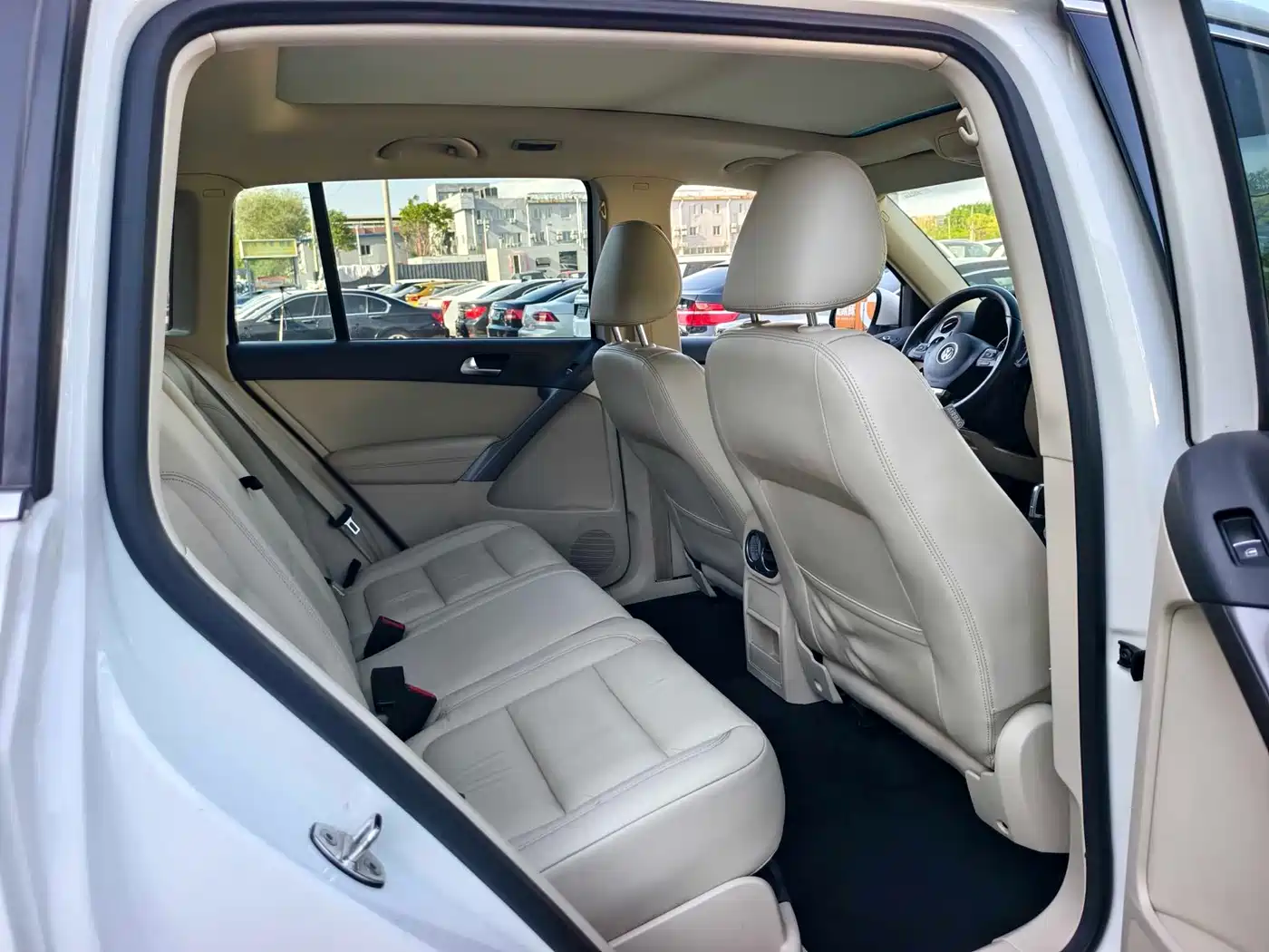 Volkswagen Tiguan 2012 1.8TSI Automatic 4WD Elite Edition фото 17