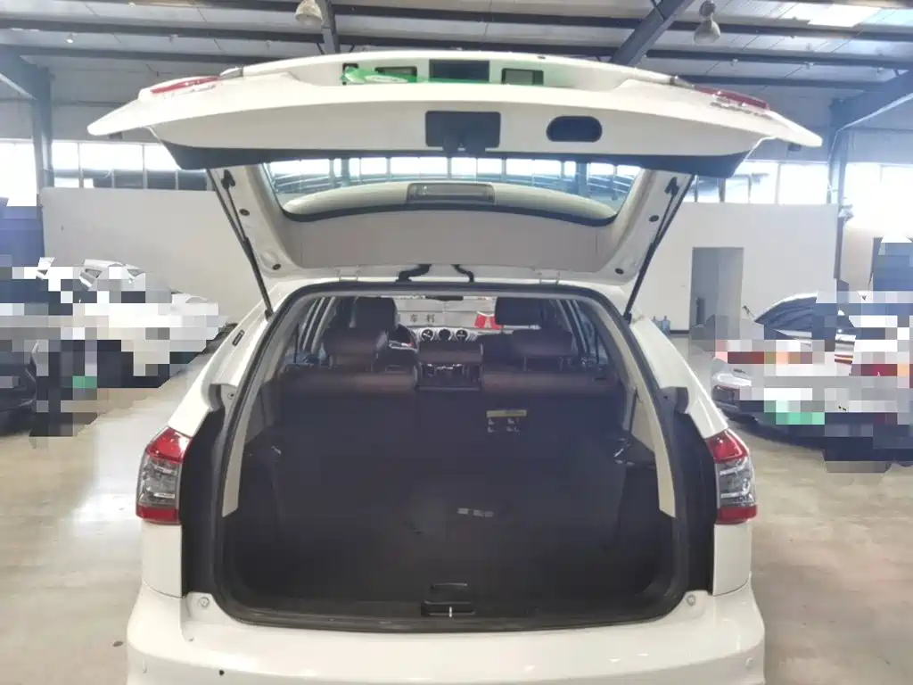 BYD S7 2017 2017 2.0T Automatic Luxury Model
