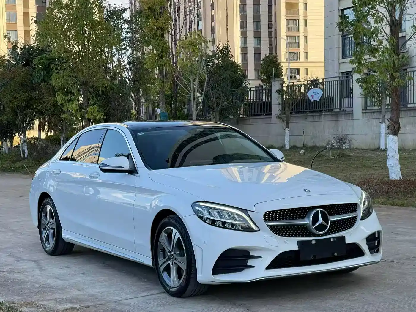 MERCEDES-BENZ C CLASS
