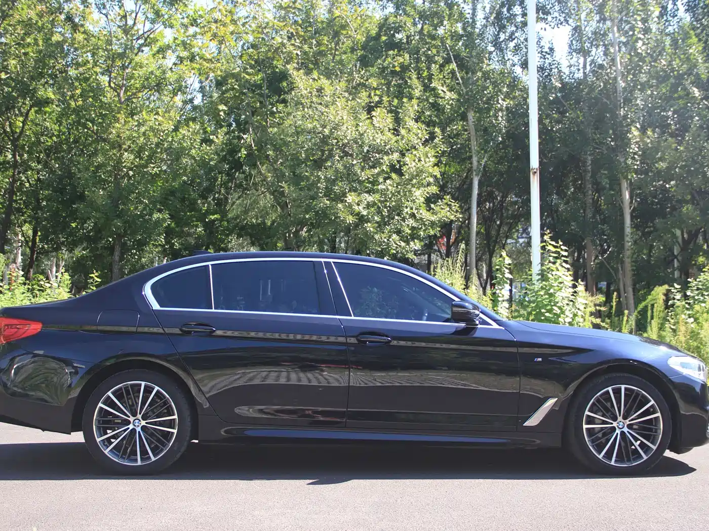 Фото 18 - BMW 5 Series
