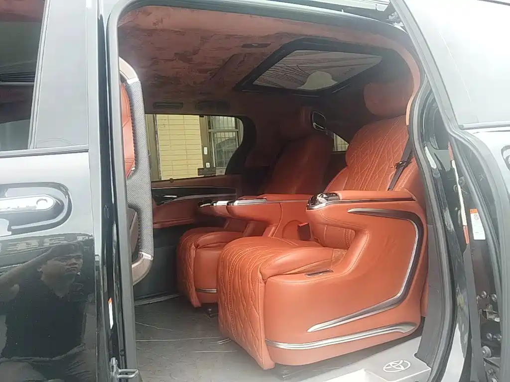 Toyota Granvia 2024 2023 2.5L Hybrid Prestige PLUS Edition