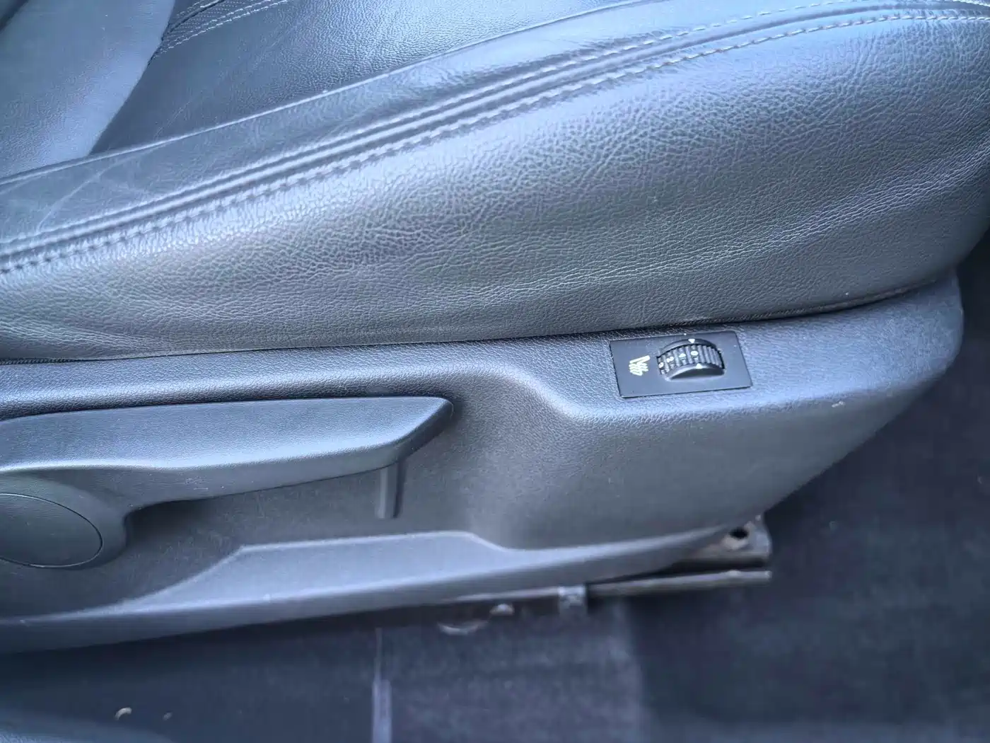 Peugeot 3008 2013 2.0L Automatic Trend Edition фото 16