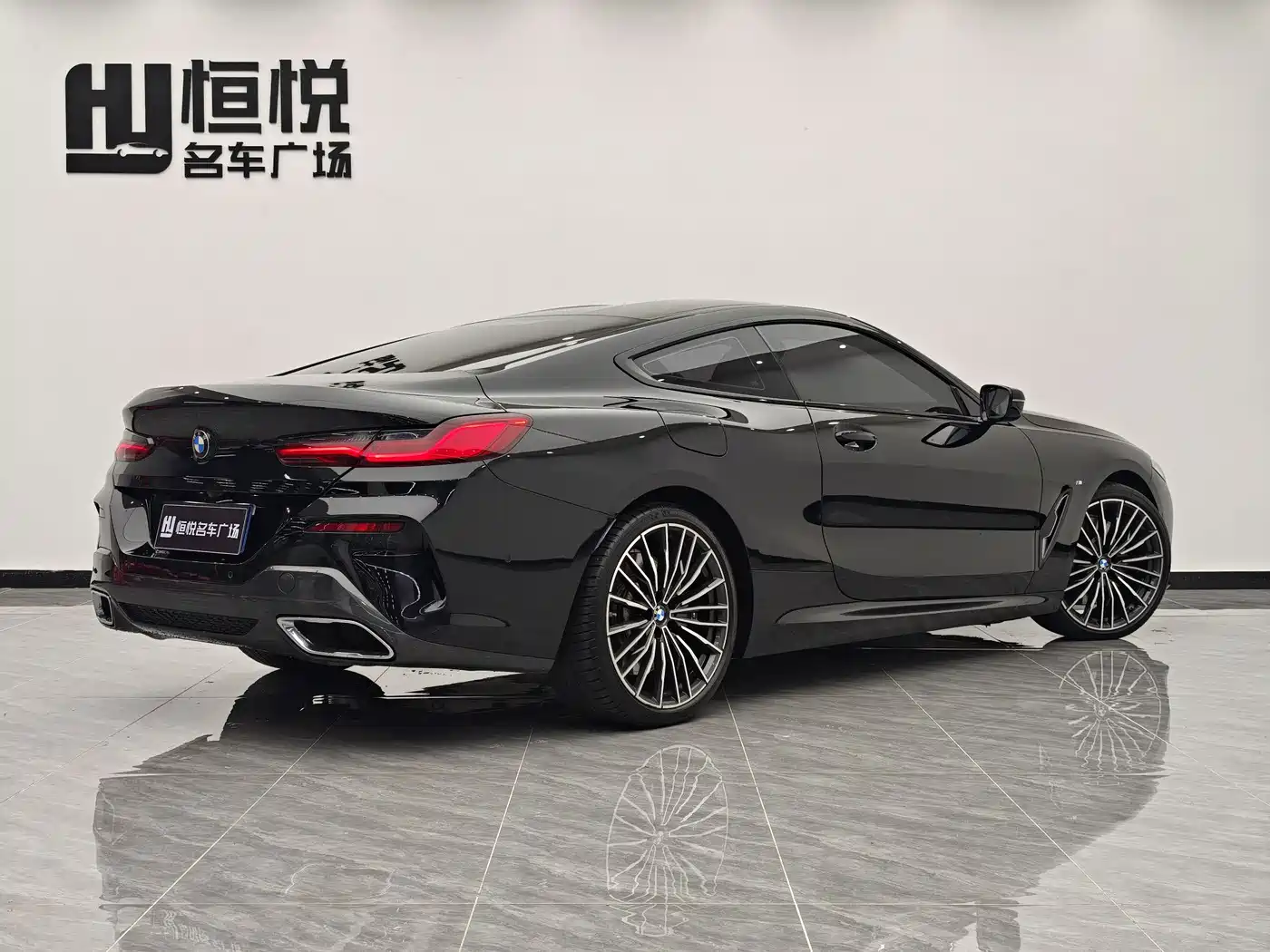 BMW 8 Series 2019 840i Coupe M Sport Package фото 3