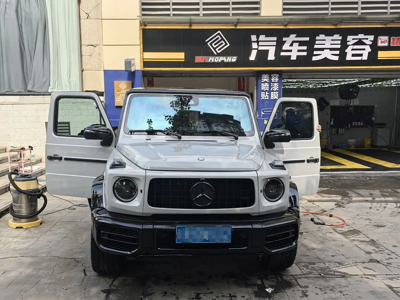 Mercedes-Benz G-Class 2022 G 350