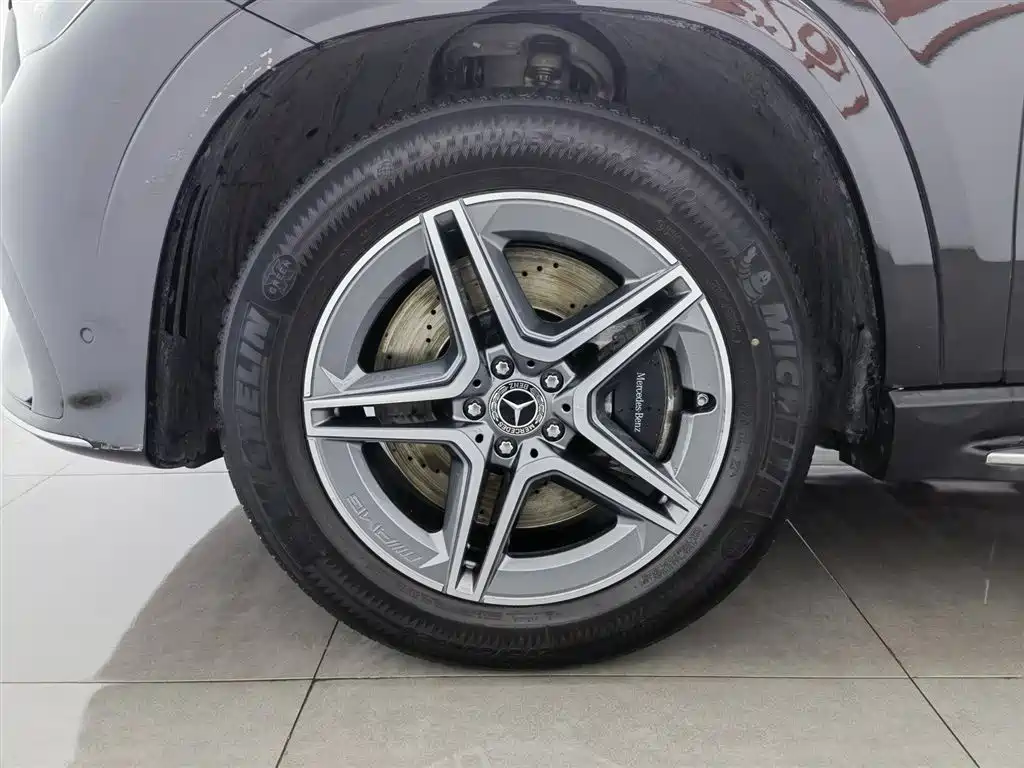 Mercedes-Benz GLE 2024 GLE 450 4MATIC Fashion фото 17
