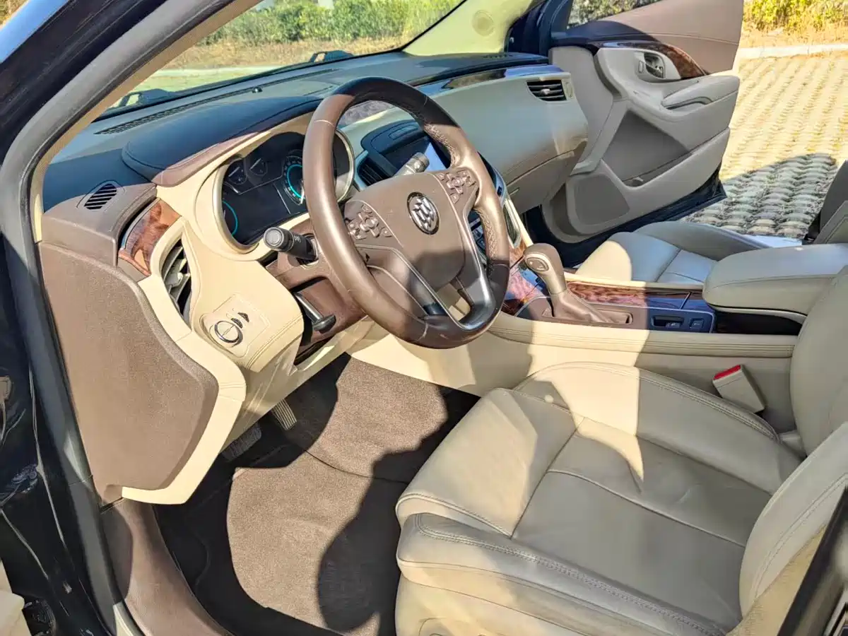 Buick LaCrosse 2013 2.4L SIDI Leading Comfort фото 10