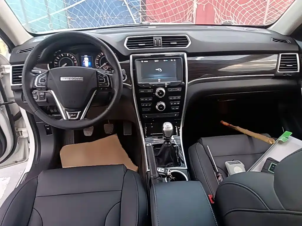 Фото 10 - Haval H2