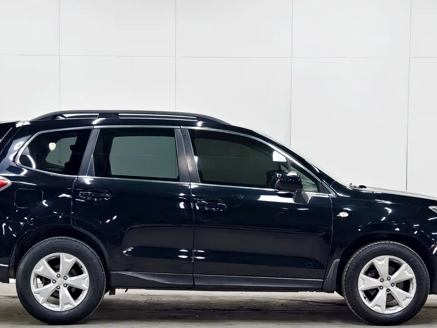 Photo 8 - Subaru Forester