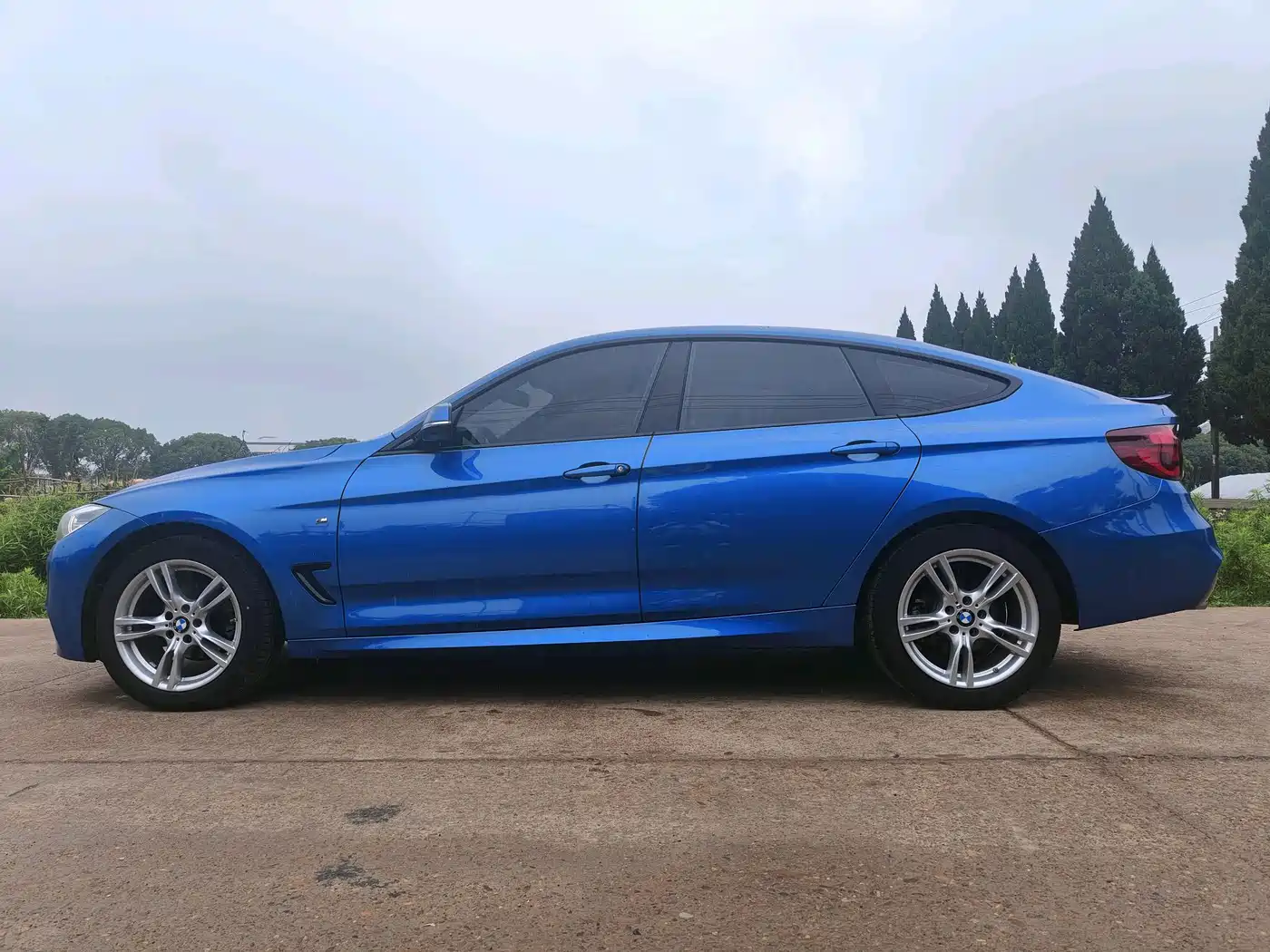 BMW 3 Series GT 2019 320i Fashion Model фото 3