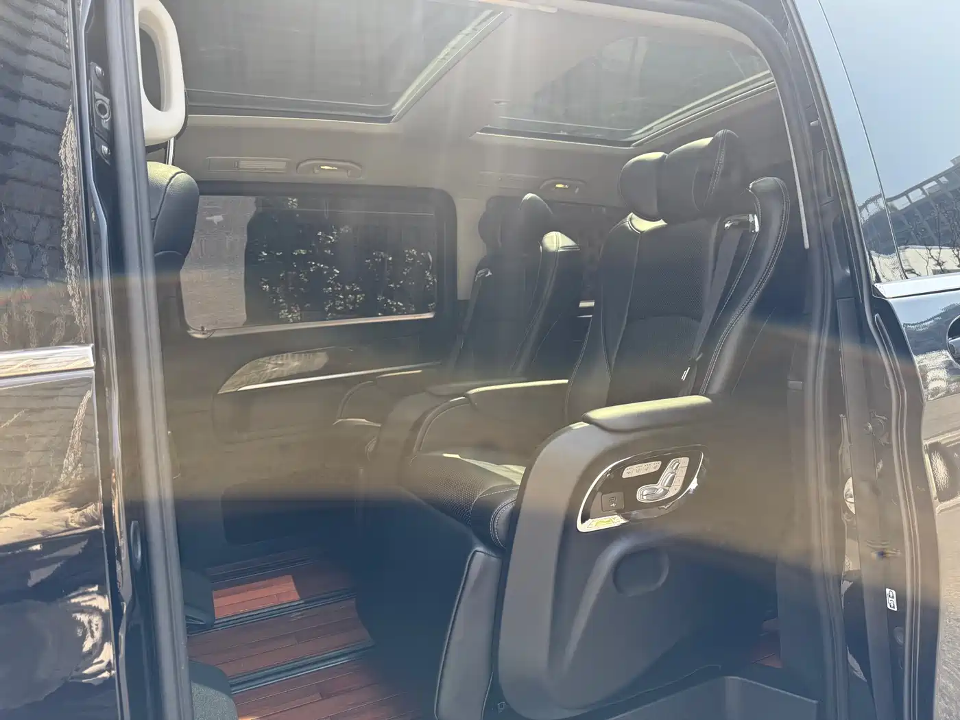 Mercedes-Benz V-Class 2018 V 260 Navigator Edition China VI фото 18