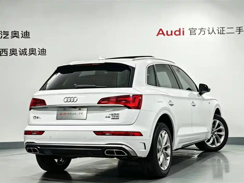 Audi Q5L 2022 40T Luxury Dynamic фото 4