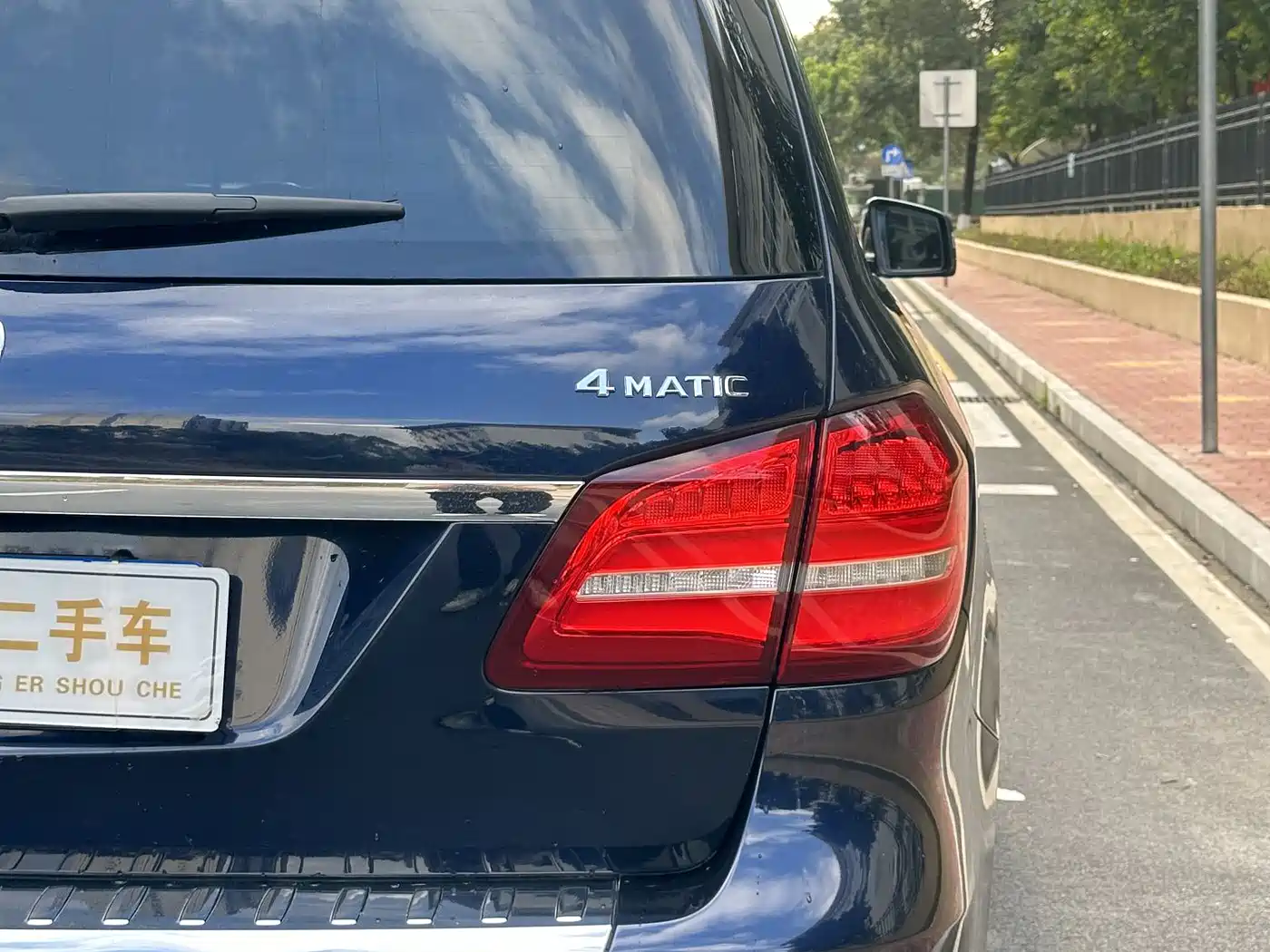 Mercedes-Benz GLS 2017 GLS 400 4MATIC Luxury фото 23