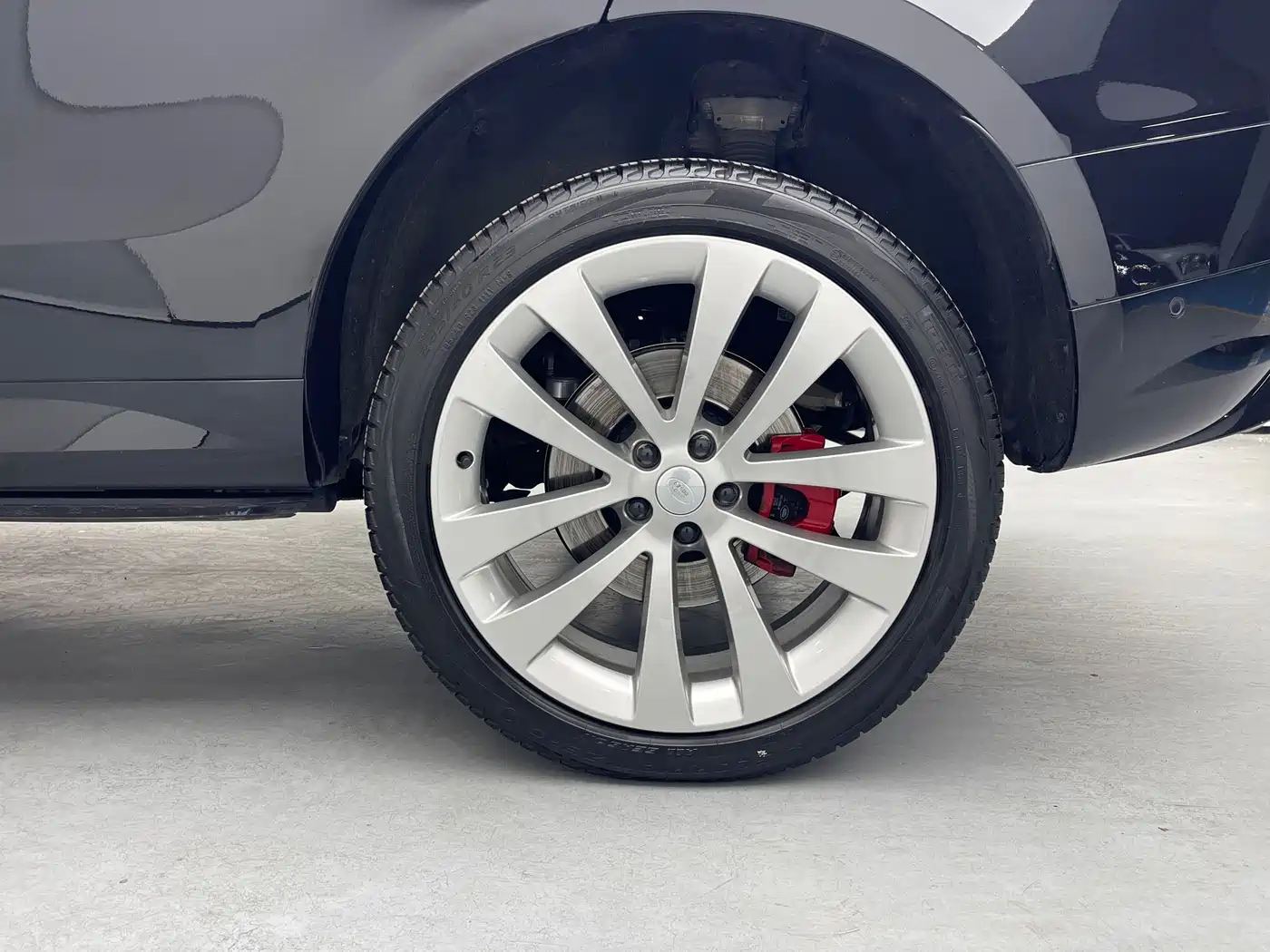 Land Rover Range Rover Sport 2024 400PS Exemplary Edition фото 11